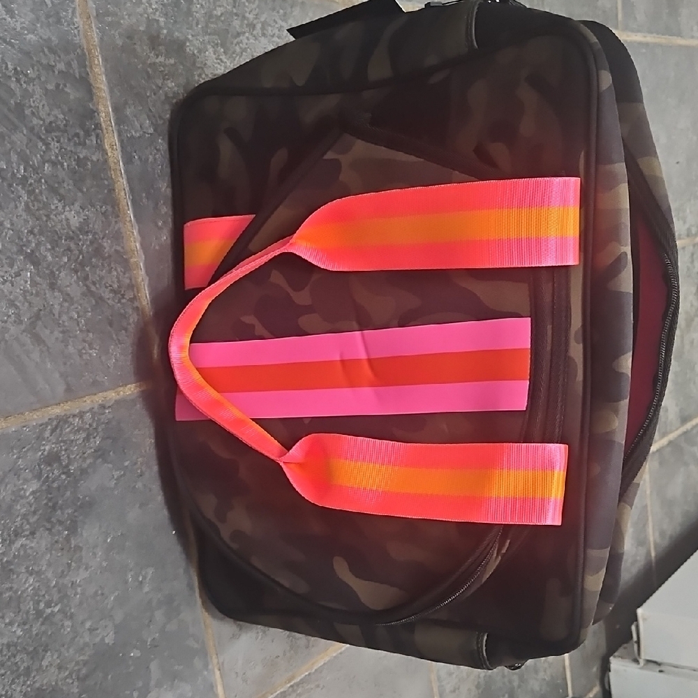 Green and Pink Duffel Bag with Geometric Stripes RACKET HOLDER